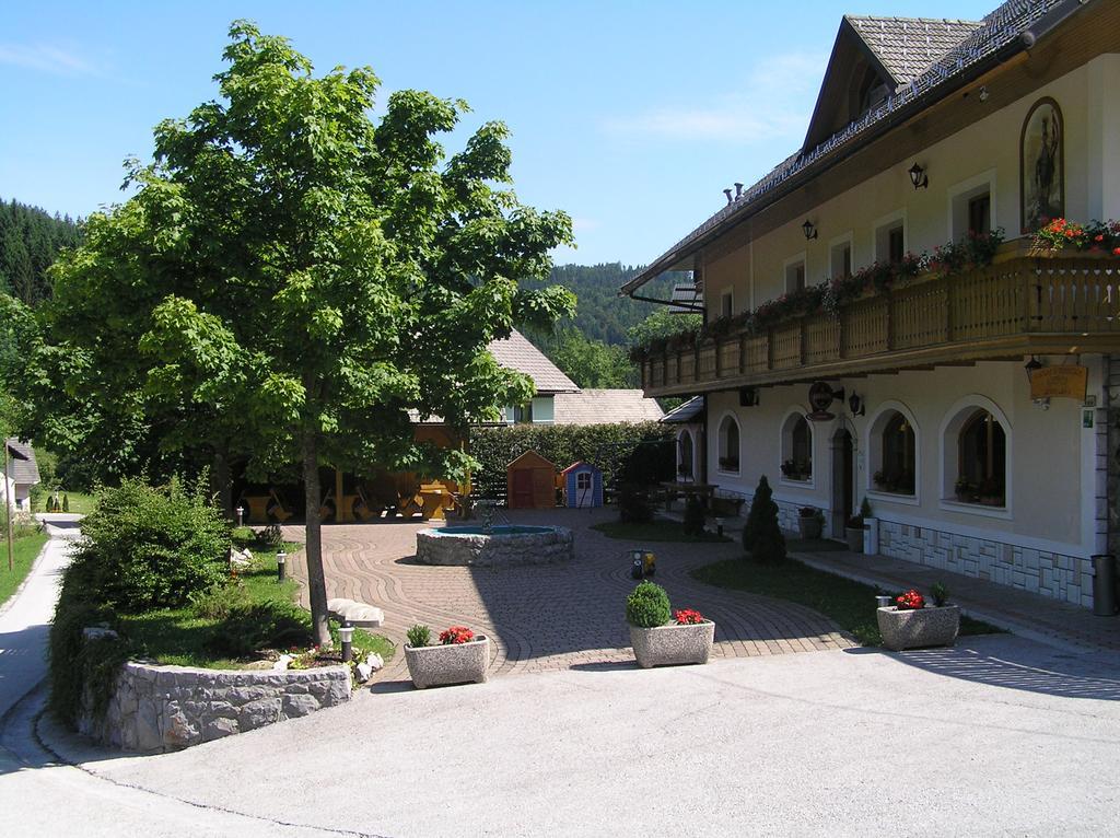 Guest House Kveder Skofja Loka Luaran gambar